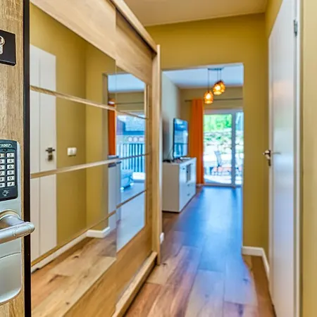 9 Izerski Obok Sky Walk Z Ogólnodostępną Sauną - 5d Apartamento